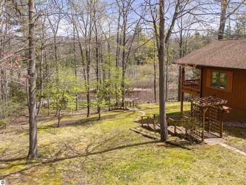Tiny photo for 1541 Maple Point Road, Beaverton, MI 48612 (MLS # 1944928)