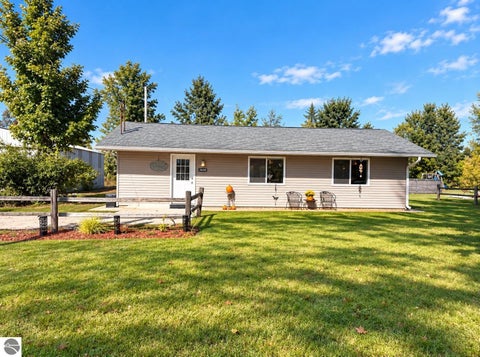 Tiny photo for 3820 W 16 Road, Mesick, MI 49668 (MLS # 1951044)