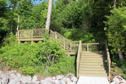 Tiny photo for 15985 Waters Edge DR, Traverse City, MI 49686 (MLS # 1944127)