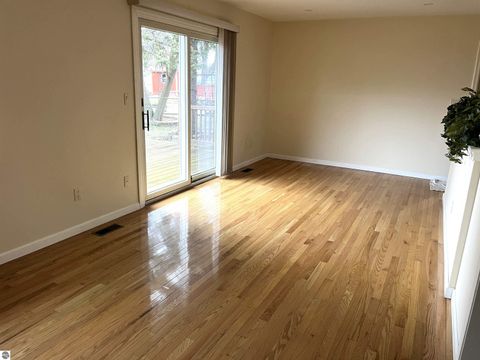 Tiny photo for 2231 Pauline Cir, Grand Blanc, MI 48439 (MLS # 1942606)