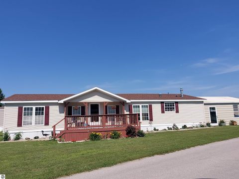 Tiny photo for 4627 Violet Lane, Traverse City, MI 49685 (MLS # 1947933)