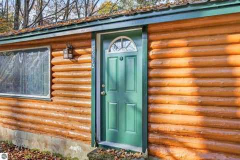 Tiny photo for 8682 S 27 Road, Cadillac, MI 49601 (MLS # 1952048)
