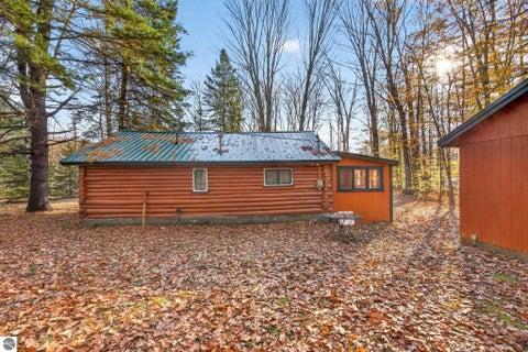 Tiny photo for 8682 S 27 Road, Cadillac, MI 49601 (MLS # 1952048)