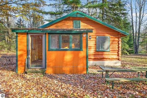 Tiny photo for 8682 S 27 Road, Cadillac, MI 49601 (MLS # 1952048)
