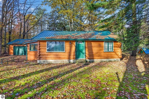 Tiny photo for 8682 S 27 Road, Cadillac, MI 49601 (MLS # 1952048)