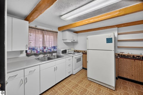 Tiny photo for 8682 S 27 Road, Cadillac, MI 49601 (MLS # 1952048)