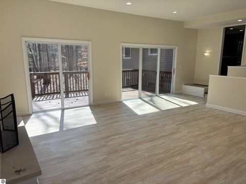 Tiny photo for 760 Hiawatha Drive, Mt Pleasant, MI 48858 (MLS # 1943125)