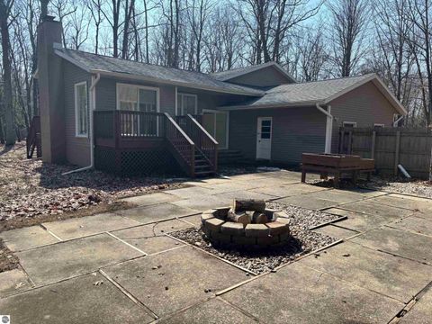 Tiny photo for 760 Hiawatha Drive, Mt Pleasant, MI 48858 (MLS # 1943125)