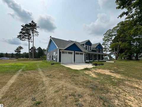 Tiny photo for 22015 Benton Road, Mesick, MI 49668 (MLS # 1949341)