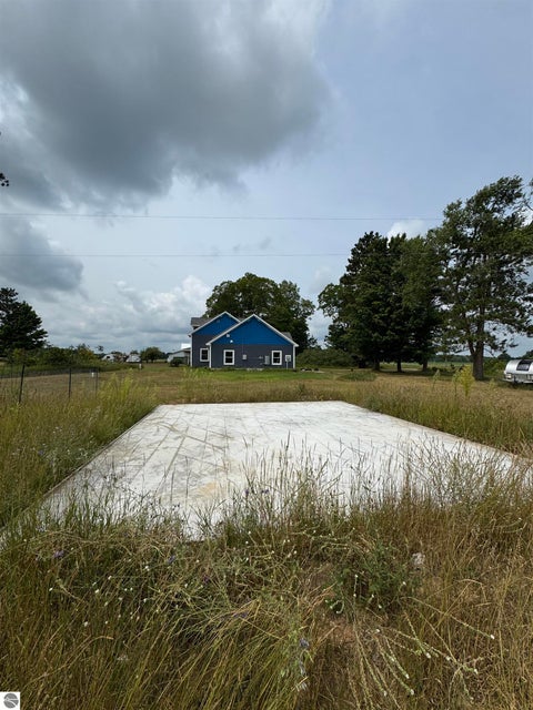 Tiny photo for 22015 Benton Road, Mesick, MI 49668 (MLS # 1949341)