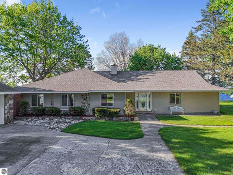 Tiny photo for 1016 Sunnyside Drive, Cadillac, MI 49601 (MLS # 1945588)