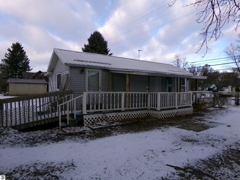 Tiny photo for 123 N Watson Street, St Louis, MI 48880 (MLS # 1941584)