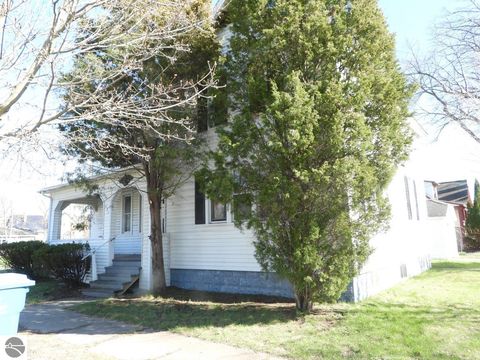 Tiny photo for 171 8th Street, Manistee, MI 49660 (MLS # 1944135)