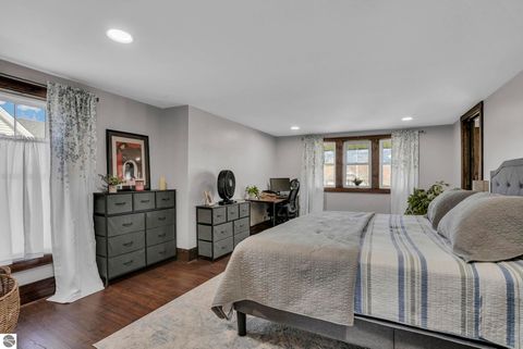 Tiny photo for 407 S Lakeshore Drive, Lake City, MI 49651 (MLS # 1944227)