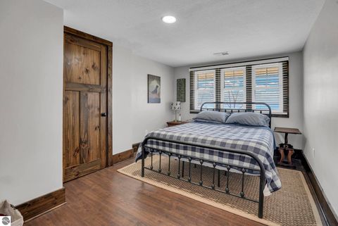 Tiny photo for 407 S Lakeshore Drive, Lake City, MI 49651 (MLS # 1944227)