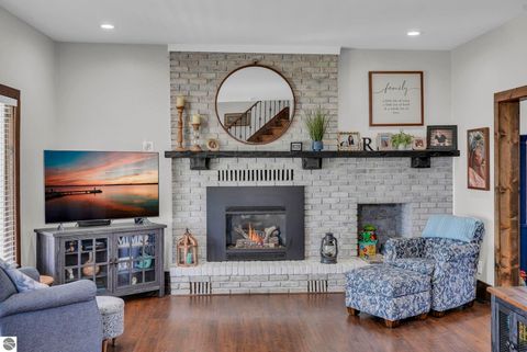 Tiny photo for 407 S Lakeshore Drive, Lake City, MI 49651 (MLS # 1944227)