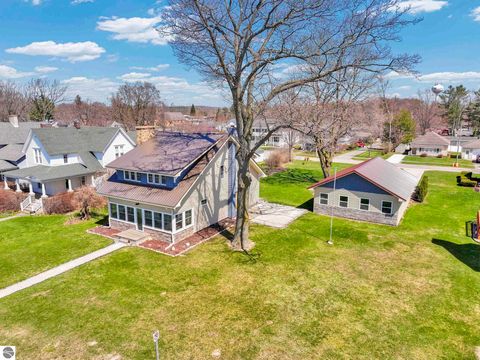 Tiny photo for 407 S Lakeshore Drive, Lake City, MI 49651 (MLS # 1944227)