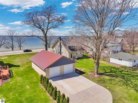 Tiny photo for 407 S Lakeshore Drive, Lake City, MI 49651 (MLS # 1944227)