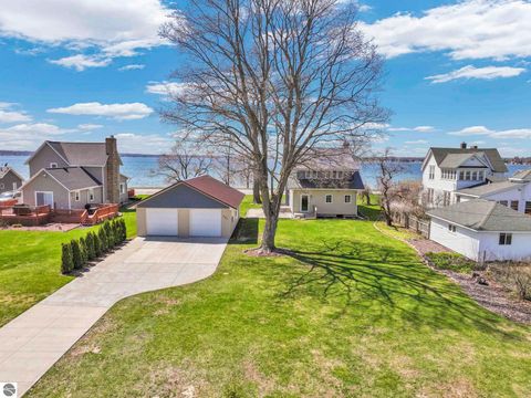 Tiny photo for 407 S Lakeshore Drive, Lake City, MI 49651 (MLS # 1944227)