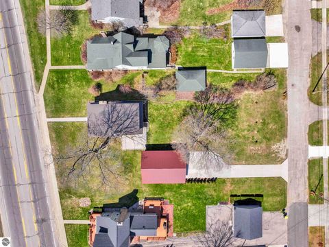 Tiny photo for 407 S Lakeshore Drive, Lake City, MI 49651 (MLS # 1944227)