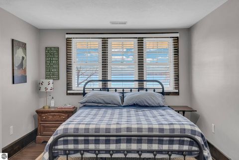 Tiny photo for 407 S Lakeshore Drive, Lake City, MI 49651 (MLS # 1944227)