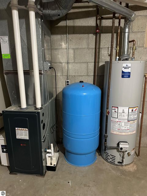 Tiny photo for 415 S Walnut Street, Kalkaska, MI 49646 (MLS # 1940457)