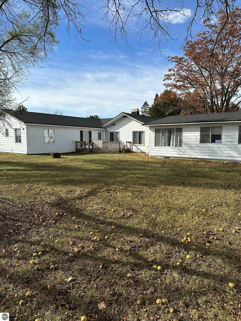 Tiny photo for 415 S Walnut Street, Kalkaska, MI 49646 (MLS # 1940457)