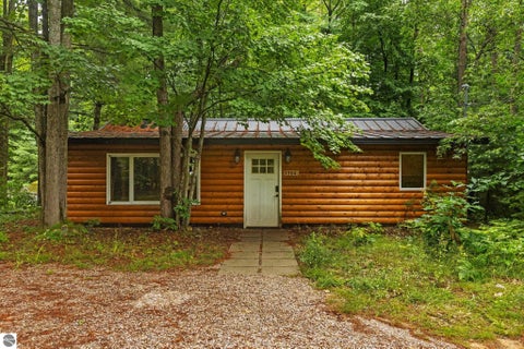 Tiny photo for 1304 Poplar Drive, Ne DR, Kalkaska, MI 49646 (MLS # 1951298)