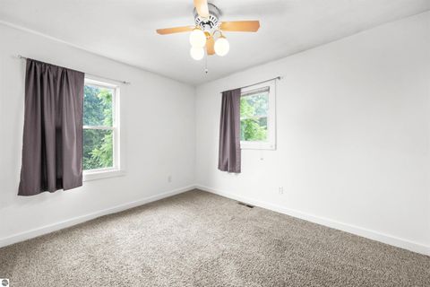 Tiny photo for 1101 Knoll Crest Court, Traverse City, MI 49686 (MLS # 1948560)