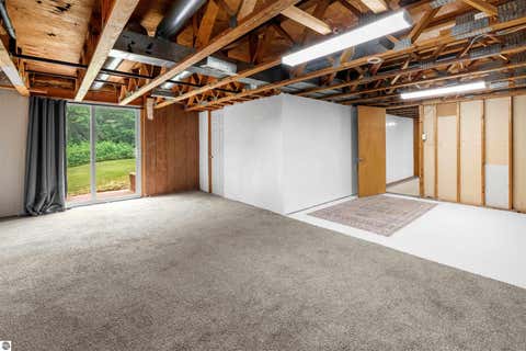 Tiny photo for 1101 Knoll Crest Court, Traverse City, MI 49686 (MLS # 1948560)