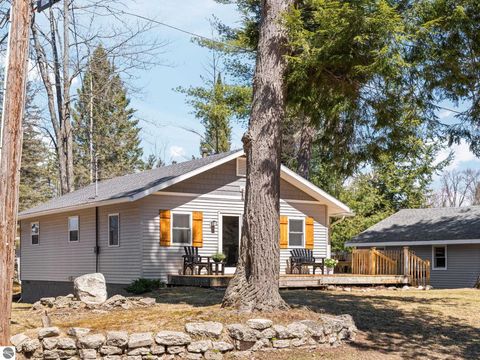 Tiny photo for 103 Poplar Court, Cadillac, MI 49601 (MLS # 1943749)