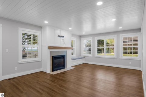 Tiny photo for 509 N Cedar Street, Traverse City, MI 49684 (MLS # 1951219)