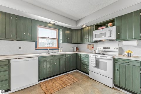 Tiny photo for 913 Fern Street, Traverse City, MI 49686 (MLS # 1943841)