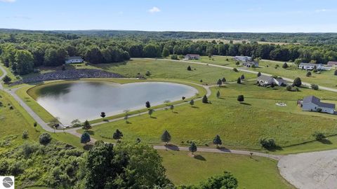 Tiny photo for 21522 Forest Trail, Big Rapids, MI 49307 (MLS # 1941744)