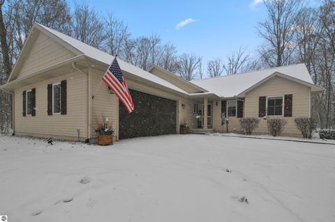 Tiny photo for 21522 Forest Trail, Big Rapids, MI 49307 (MLS # 1941744)