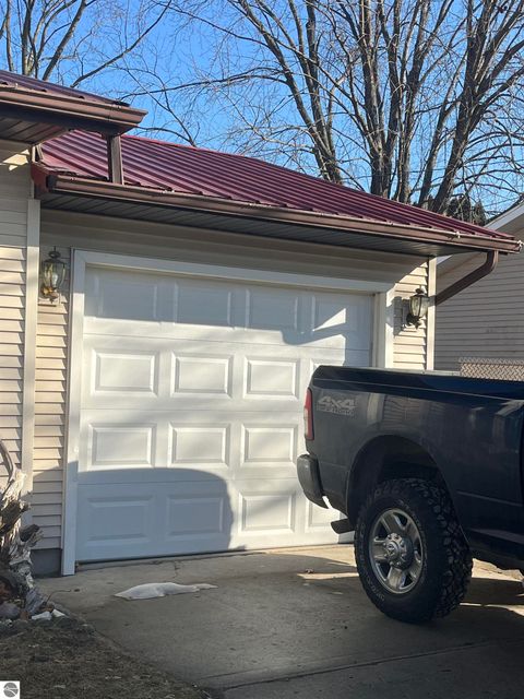 Tiny photo for 8049 S Federal Road, Shepherd, MI 48883 (MLS # 1941343)