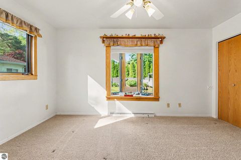 Tiny photo for 1210 Glenwood Drive, Mt Pleasant, MI 48858 (MLS # 1945532)