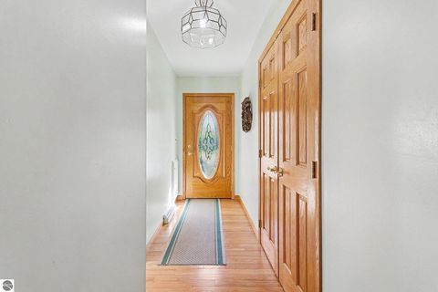 Tiny photo for 1210 Glenwood Drive, Mt Pleasant, MI 48858 (MLS # 1945532)