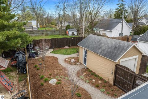Tiny photo for 1020 Randolph Street, Traverse City, MI 49684 (MLS # 1945090)