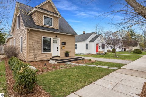 Tiny photo for 1020 Randolph Street, Traverse City, MI 49684 (MLS # 1945090)