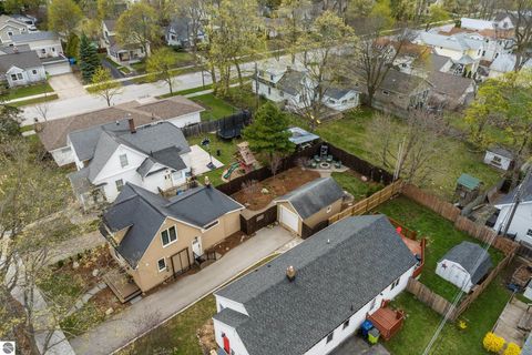 Tiny photo for 1020 Randolph Street, Traverse City, MI 49684 (MLS # 1945090)