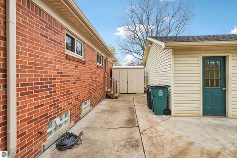 Tiny photo for 4316 Manor Avenue, Royal Oak, MI 48073 (MLS # 1943767)