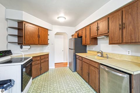 Tiny photo for 4316 Manor Avenue, Royal Oak, MI 48073 (MLS # 1943767)