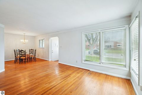 Tiny photo for 4316 Manor Avenue, Royal Oak, MI 48073 (MLS # 1943767)