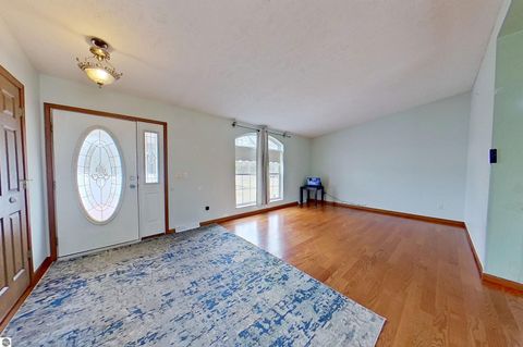 Tiny photo for 28 W Broomfield Road, Mt Pleasant, MI 48858 (MLS # 1943129)