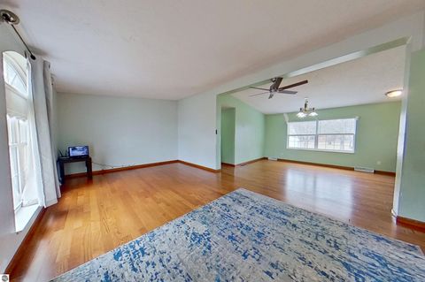 Tiny photo for 28 W Broomfield Road, Mt Pleasant, MI 48858 (MLS # 1943129)
