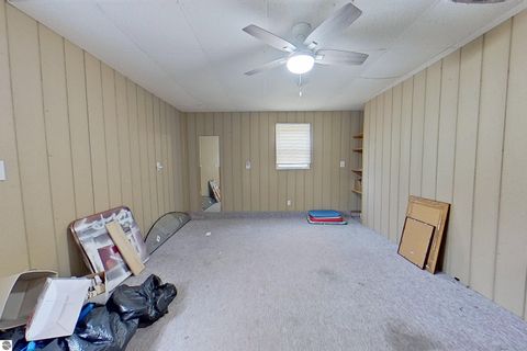 Tiny photo for 28 W Broomfield Road, Mt Pleasant, MI 48858 (MLS # 1943129)