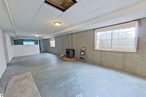 Tiny photo for 28 W Broomfield Road, Mt Pleasant, MI 48858 (MLS # 1943129)