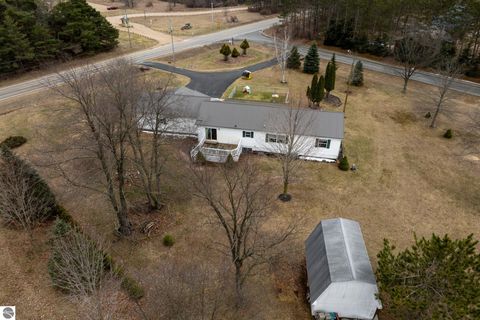 Tiny photo for 28 W Broomfield Road, Mt Pleasant, MI 48858 (MLS # 1943129)