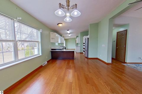 Tiny photo for 28 W Broomfield Road, Mt Pleasant, MI 48858 (MLS # 1943129)